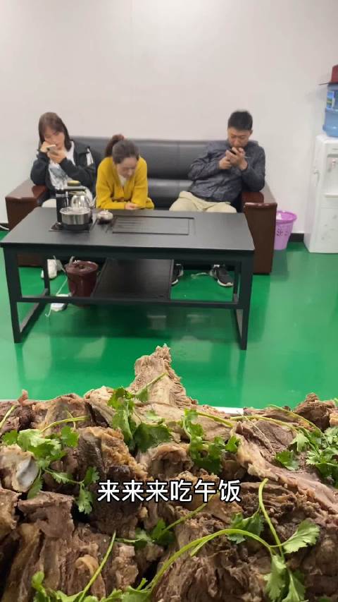 对于工餐我是认真的 藏地九哥的微博视频
